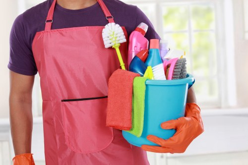 End of tenancy cleaning service for a Kensington flat kitchen
